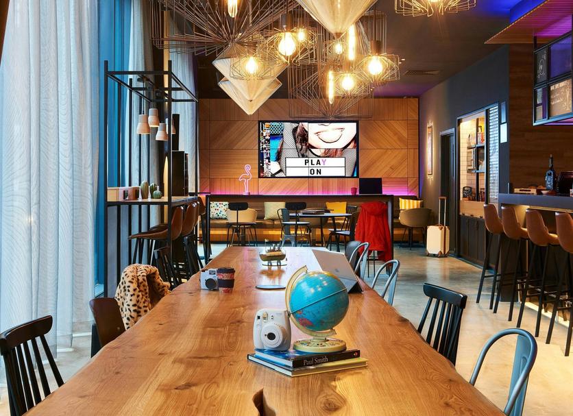 Restaurant Photo