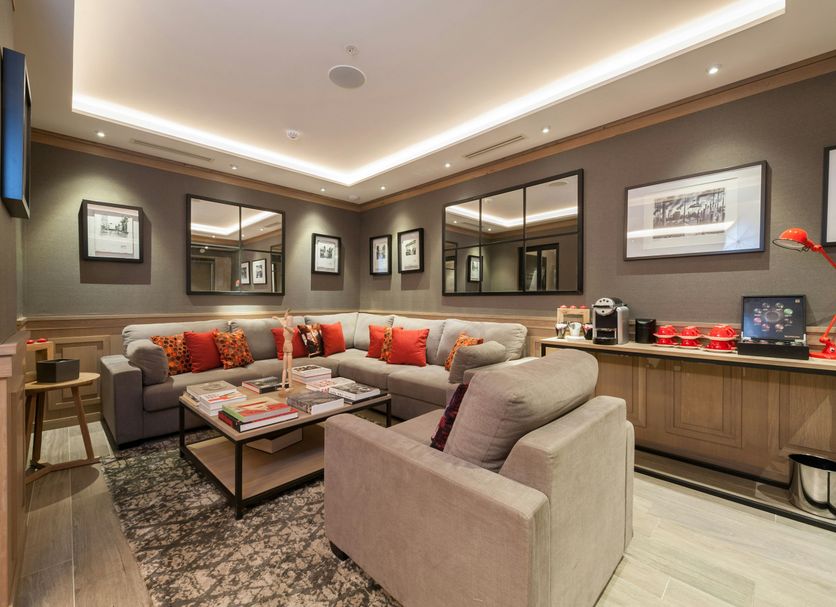 Lounge Photo