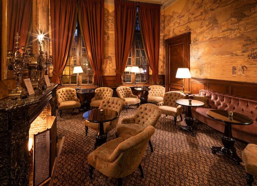 Lounge Photo