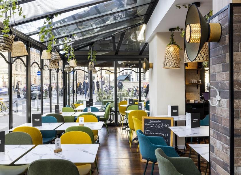 Restaurant Photo