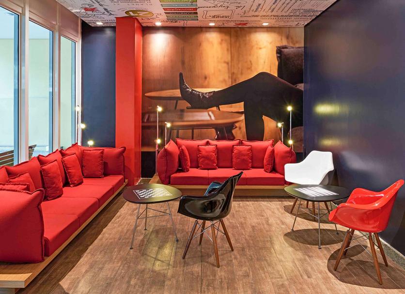 Lounge Photo