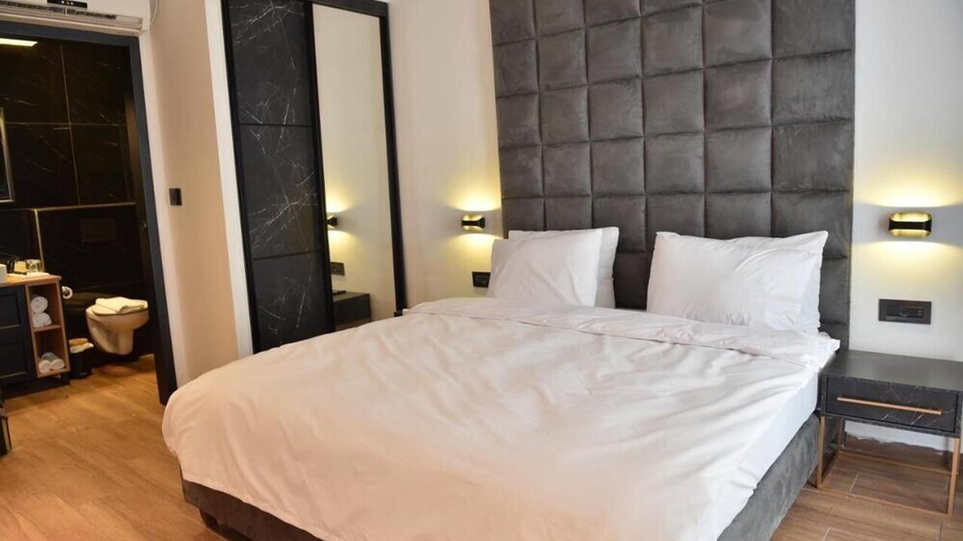 Selfie's Boutique Hotel