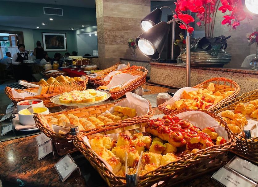 Buffet Photo