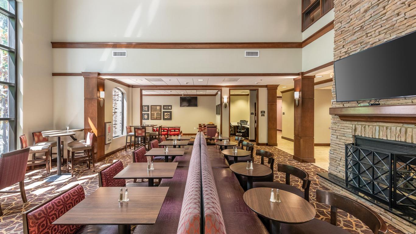 Staybridge Suites North Charleston