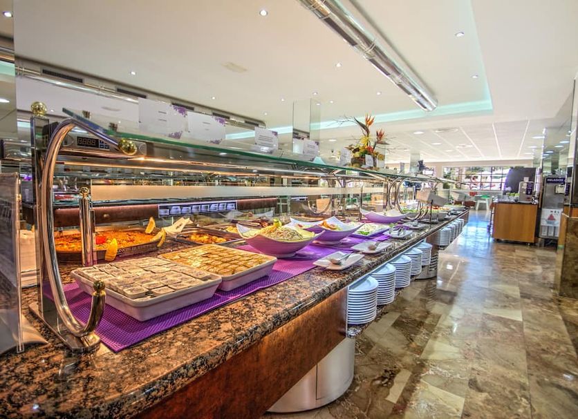 Buffet Photo