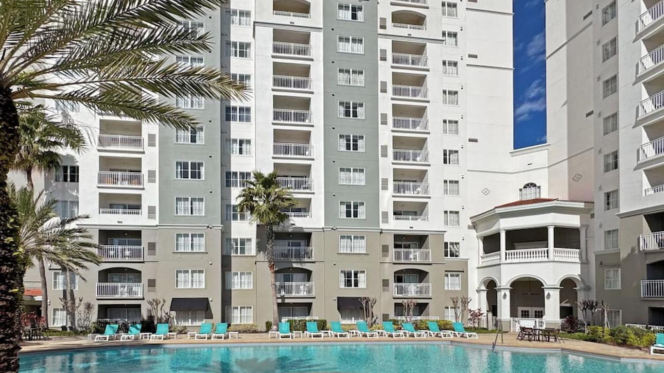 The Point Hotel & Suites