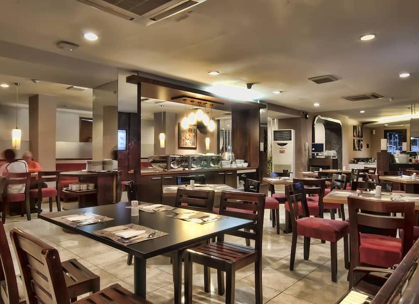 Restaurant Photo