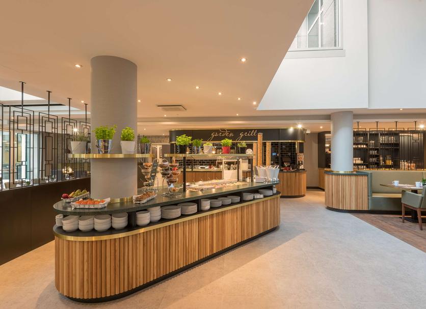 Buffet Photo