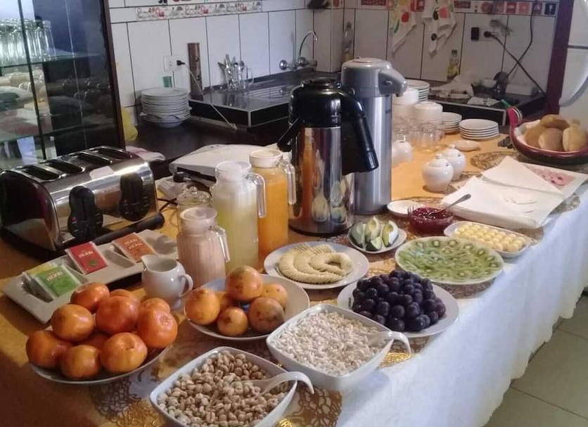Buffet Photo