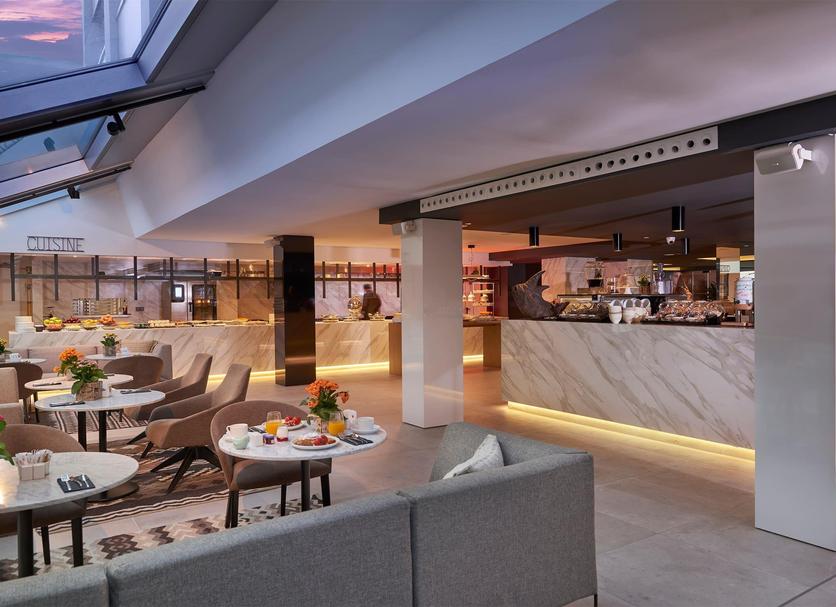 Restaurant Photo