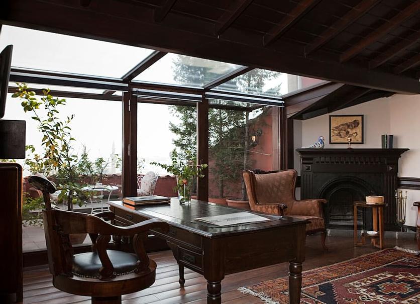 Dining room Photo