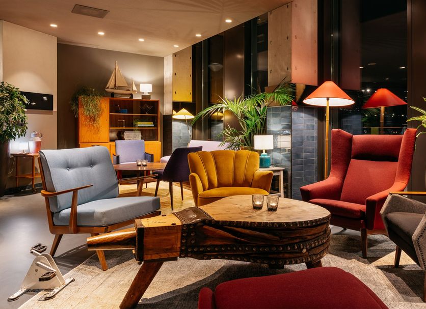 Lounge Photo