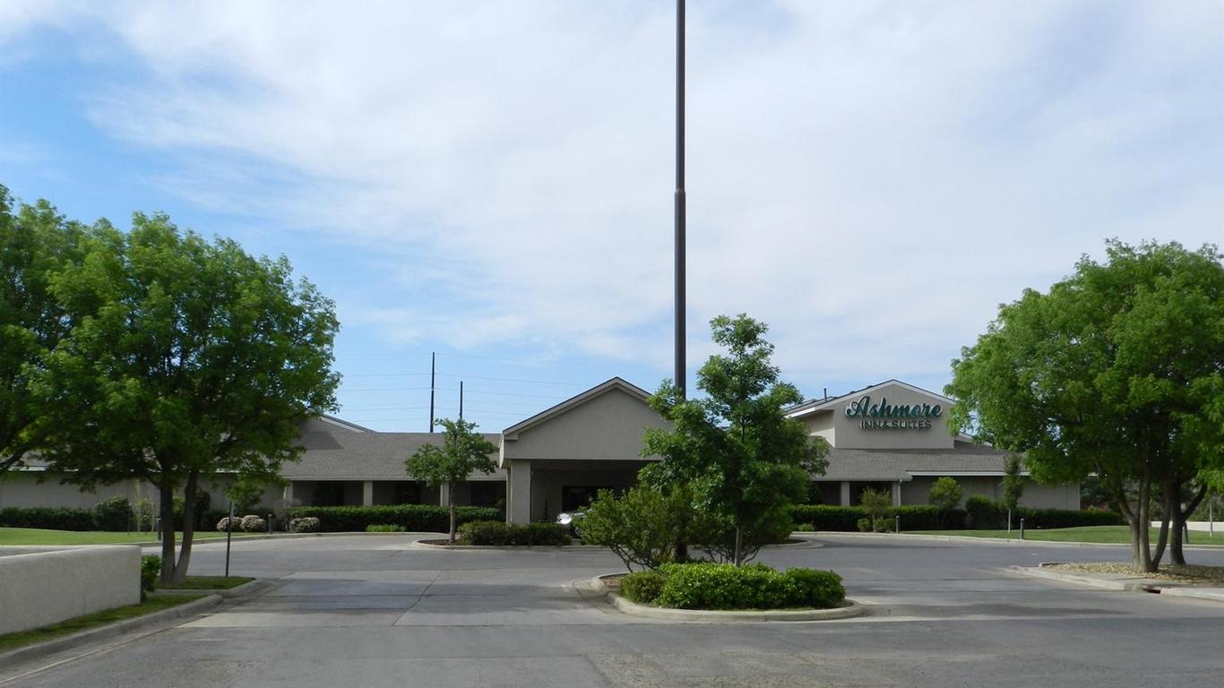 Ashmore Inn and Suites