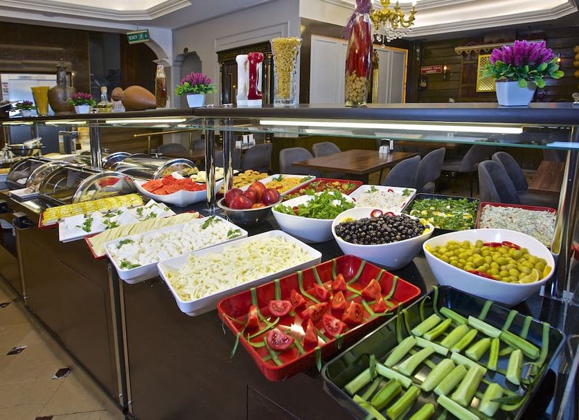 Buffet Photo