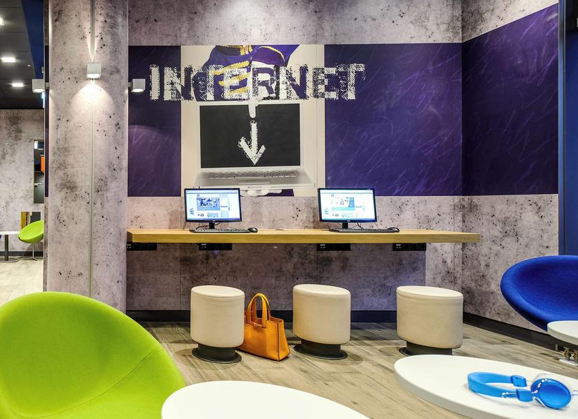 Business center Photo
