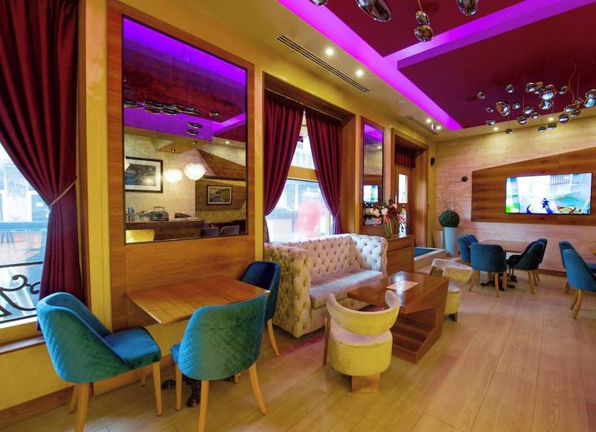 Lounge Photo