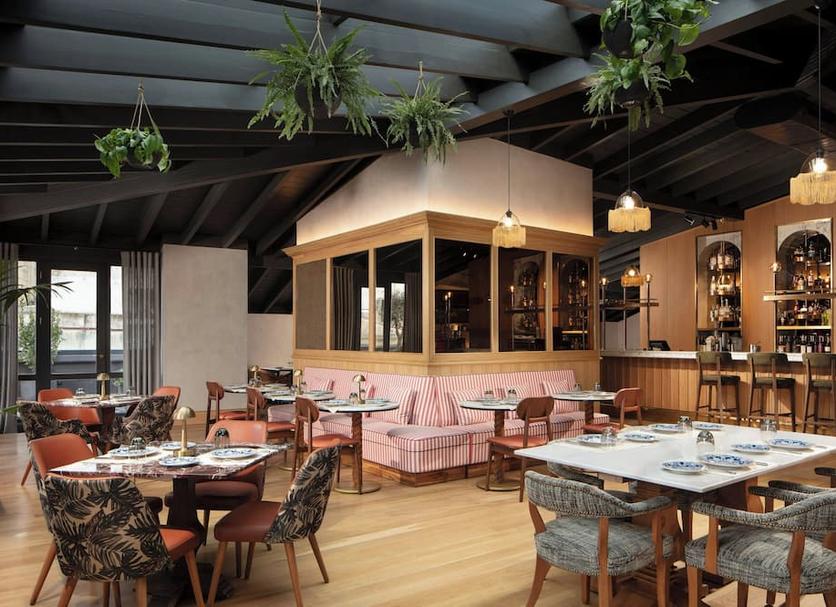 Restaurant Photo