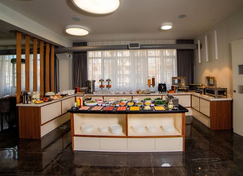 Buffet Photo