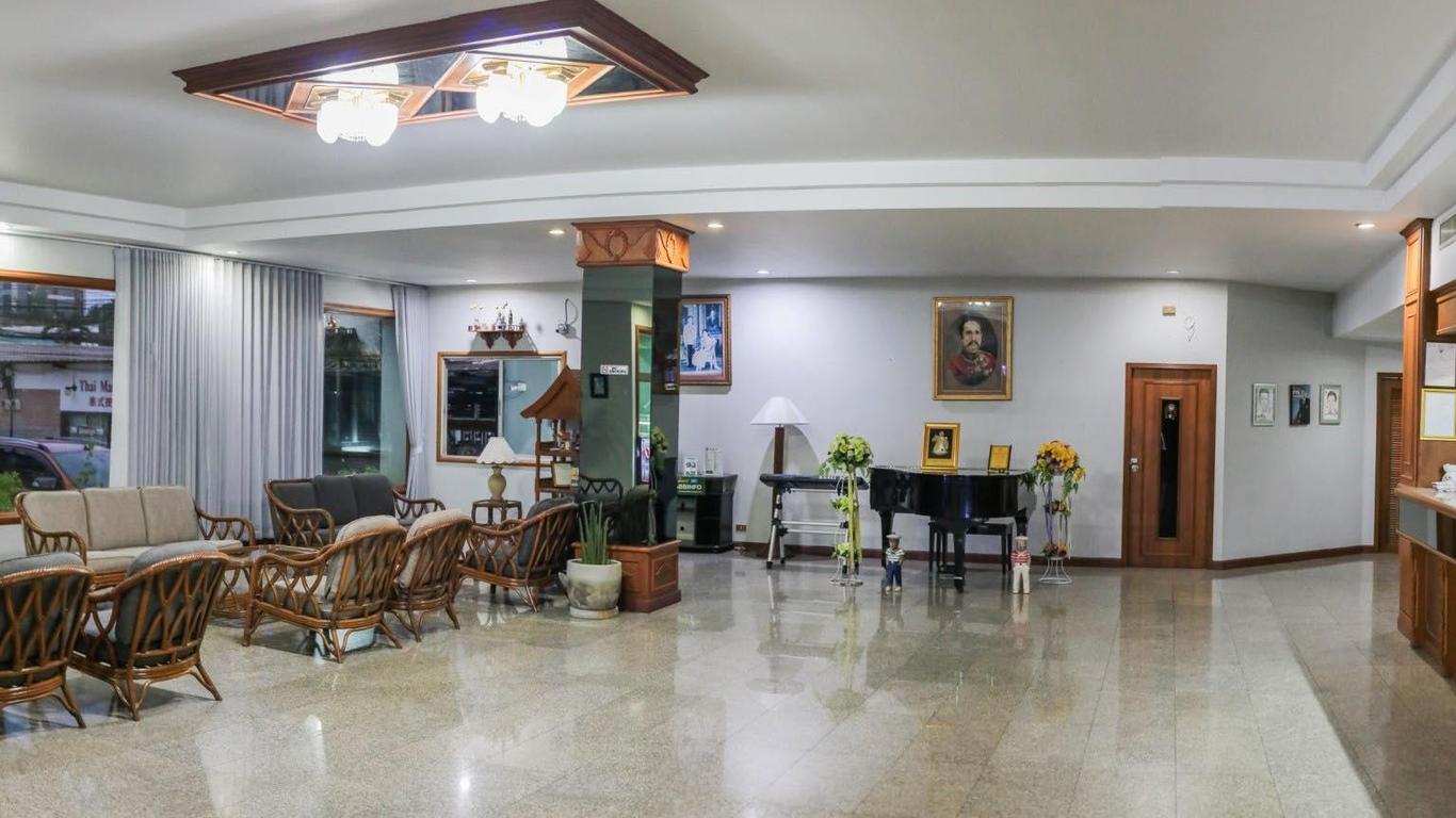 Green Palace Hotel