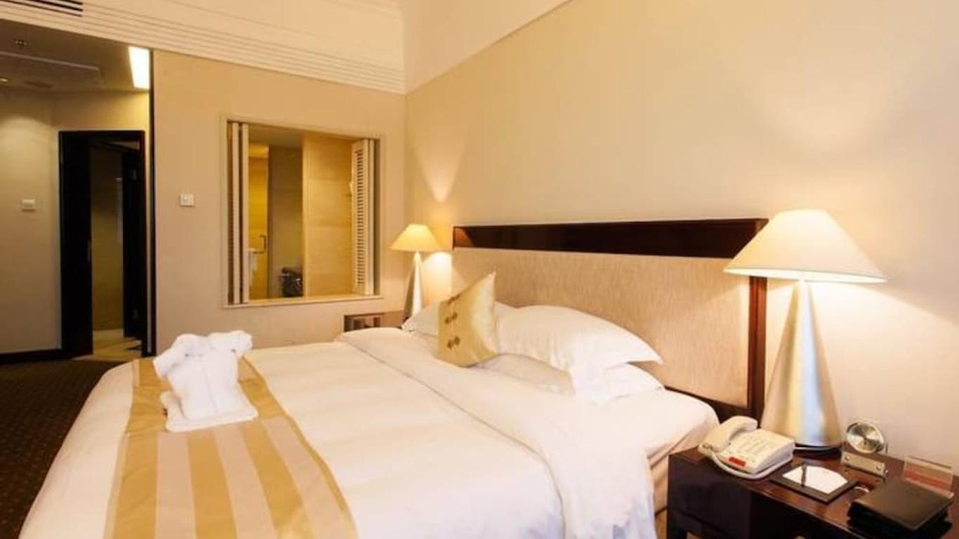 Tienyow Grand Hotel