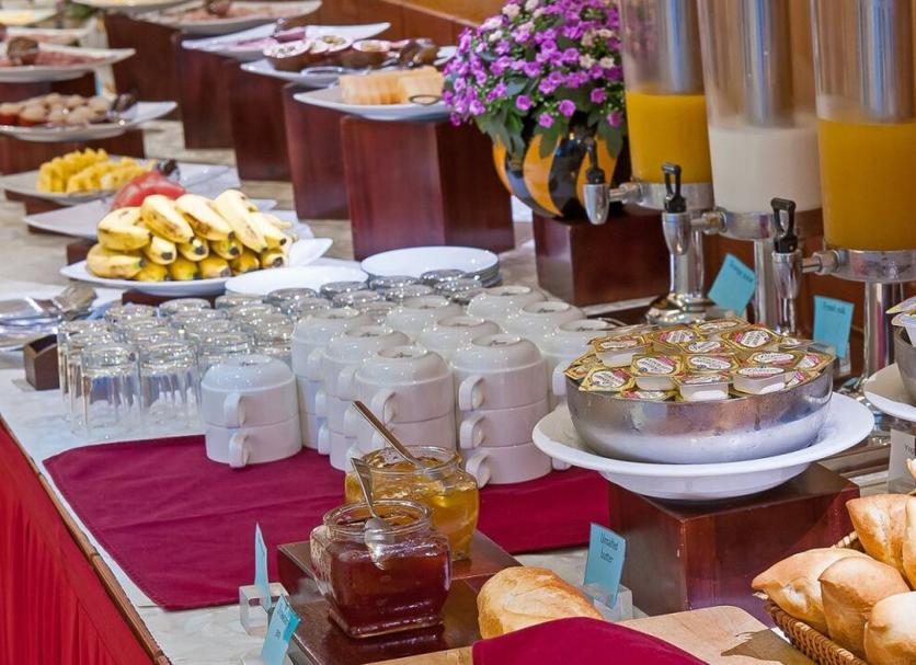 Buffet Photo