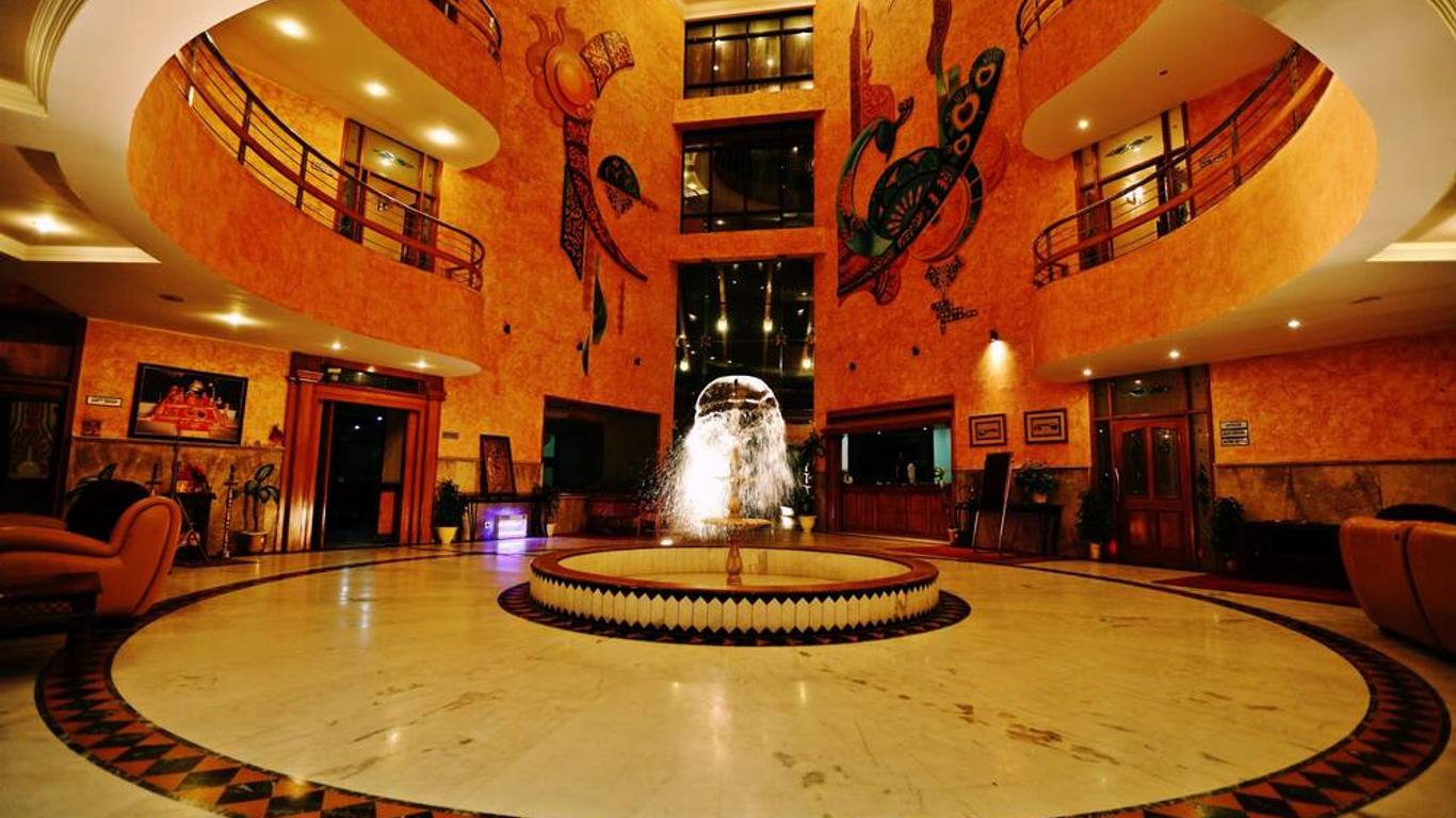 Hibis Hotel Devi Grand - Katra
