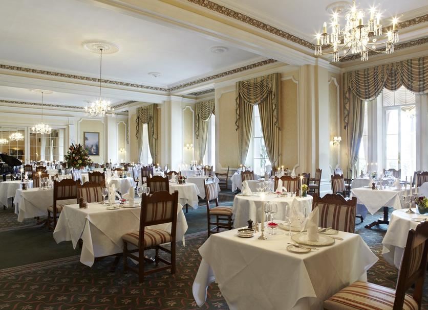 Banquet hall Photo