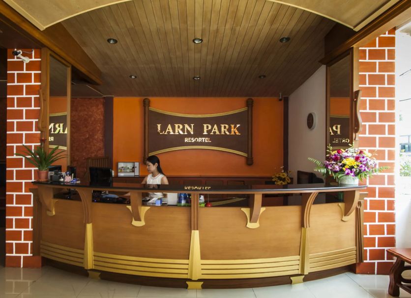 Front desk Photo