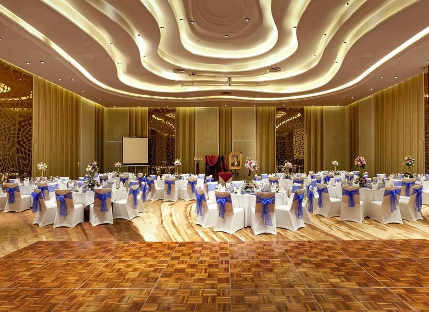 Banquet hall Photo
