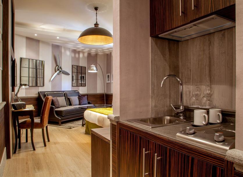 Kitchen Photo