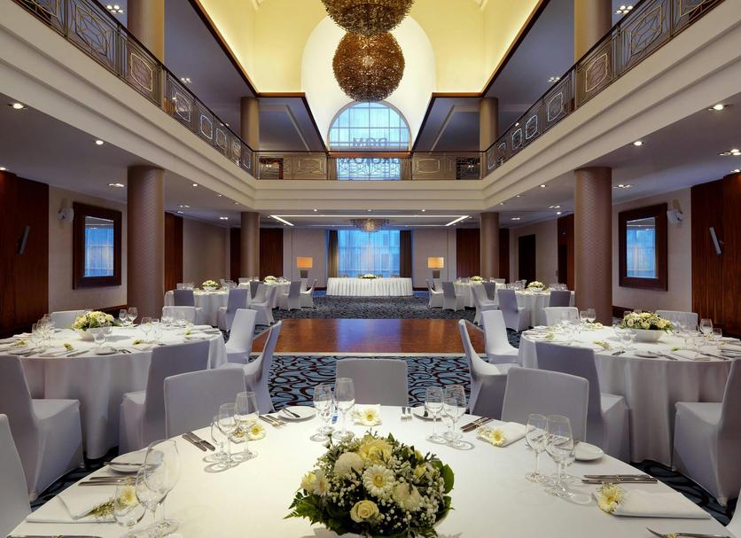 Banquet hall Photo