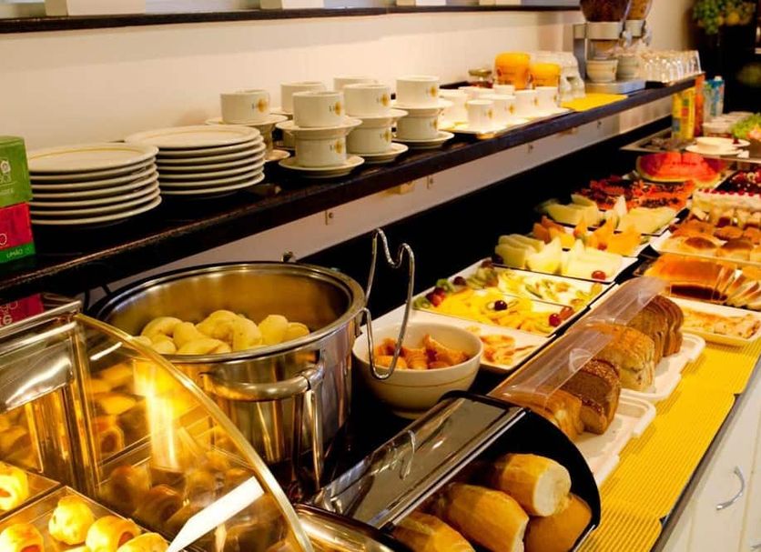 Buffet Photo