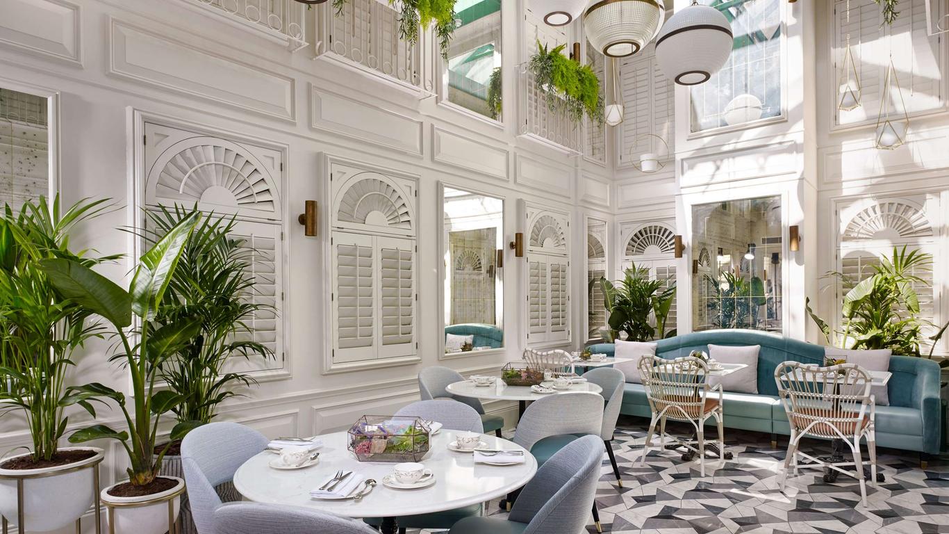 100 Queen's Gate Hotel London, Curio Collection by Hilton