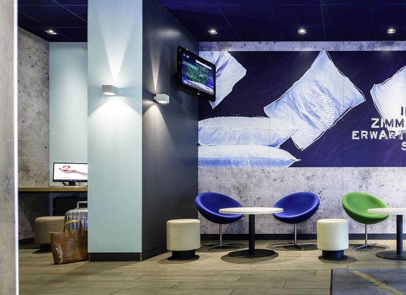 Lounge Photo
