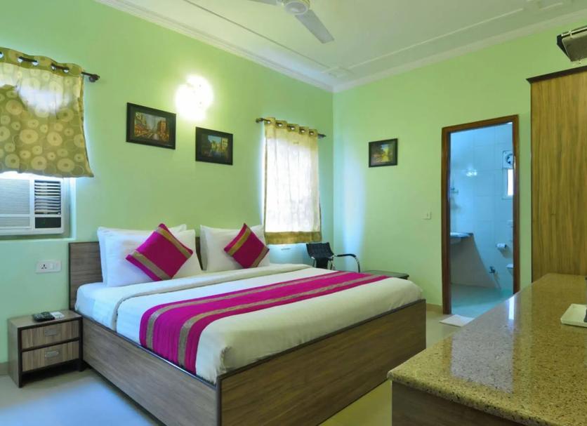 Bedroom Photo