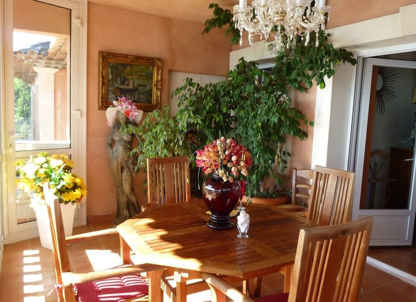 Dining room Photo