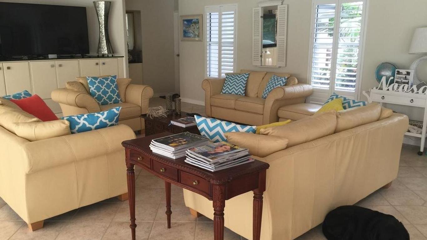 Noosa Habitat Resort B&B