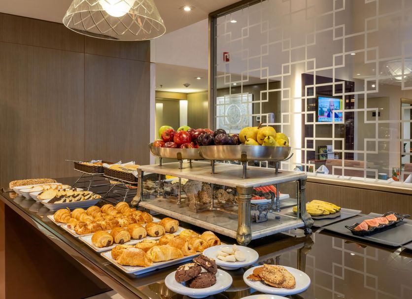 Buffet Photo
