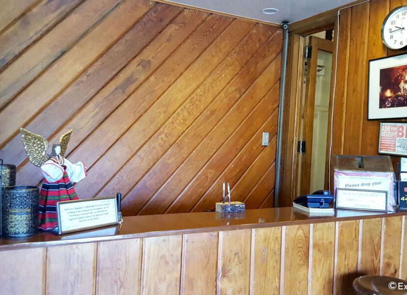 Front desk Photo