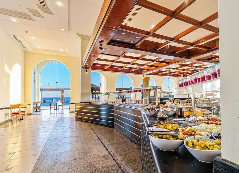 Buffet Photo