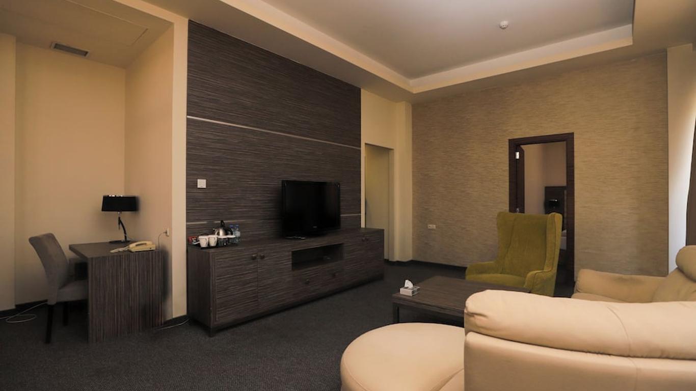 President Hotel By Hrazdan Hotel Cjsc