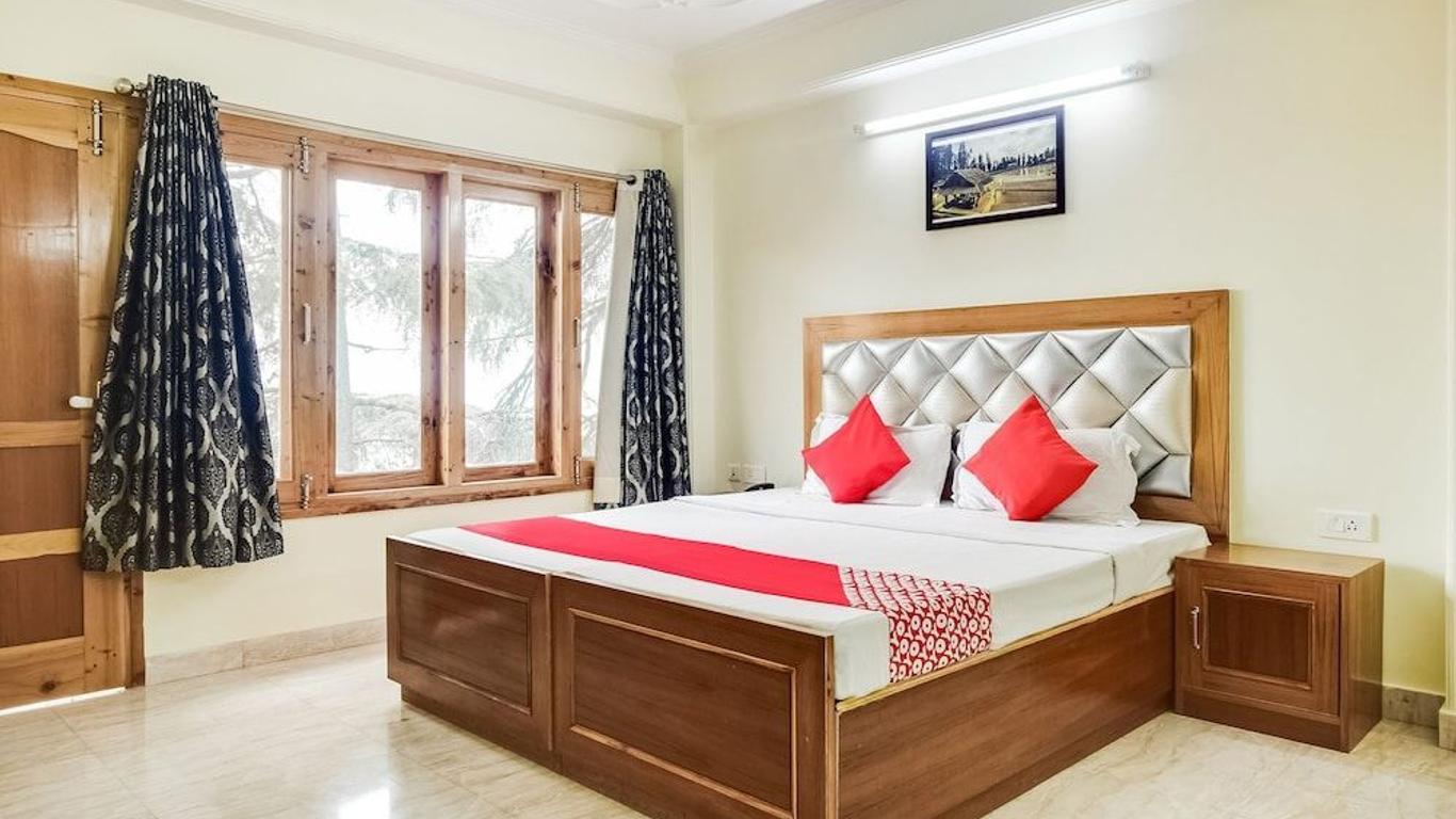 Hotel Kalra Regency