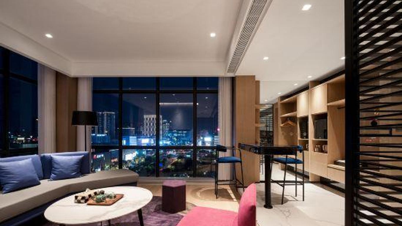 Ningbo Siji Ruili · Cheerlily By Dragon
