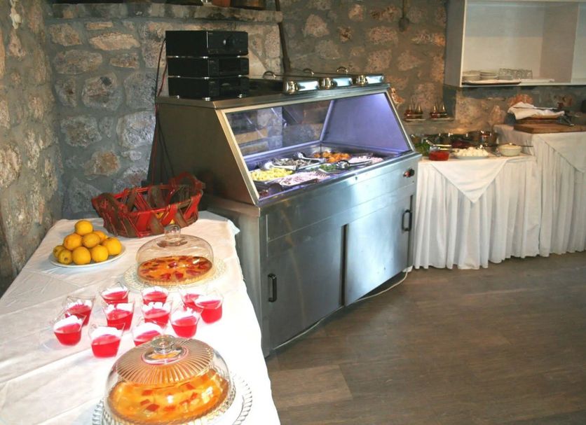 Buffet Photo