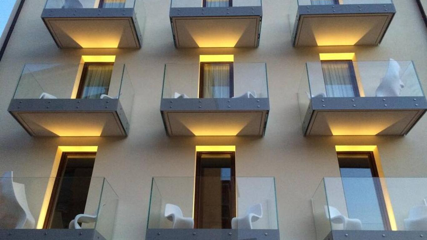 Hotel Miro