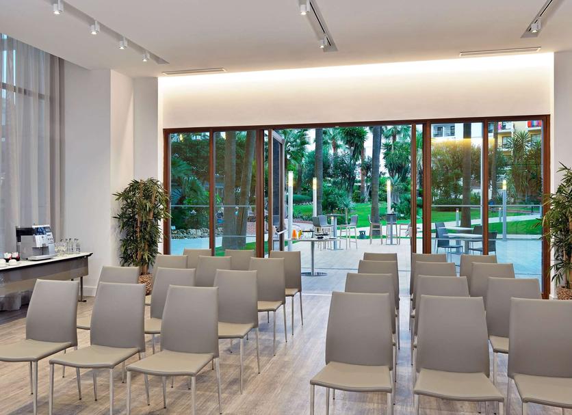 Conference room Photo