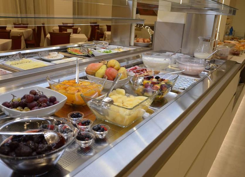 Buffet Photo