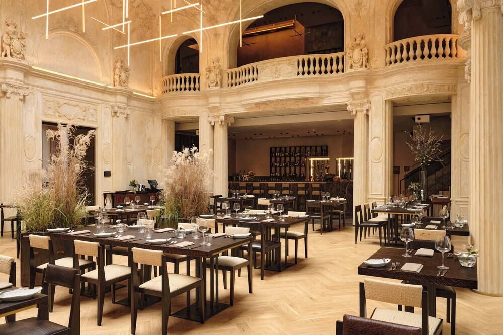 Restaurant Photo