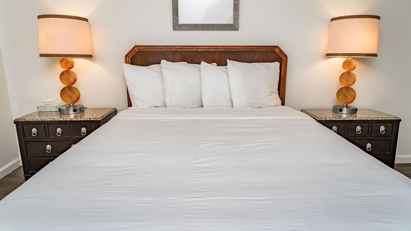 Travelers Inn