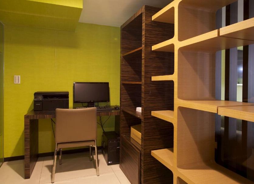 Business center Photo